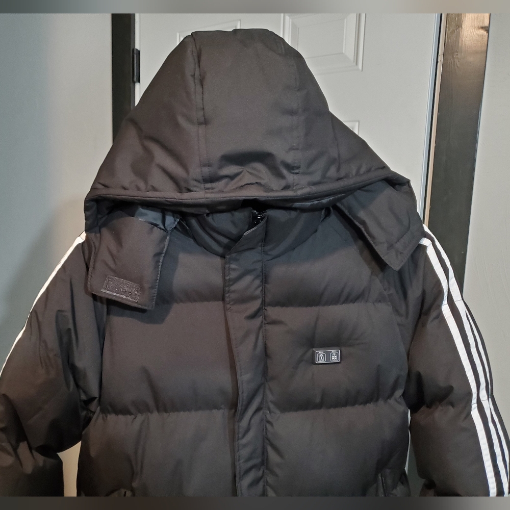 NEW Womens Heated Black Puffer Coat 100% Poly Fiber Fill With Battery Pack SZ S - Picture 2 of 14